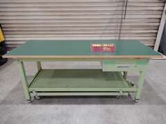 サカエ ペダル昇降式移動作業台 180x75xH75cm