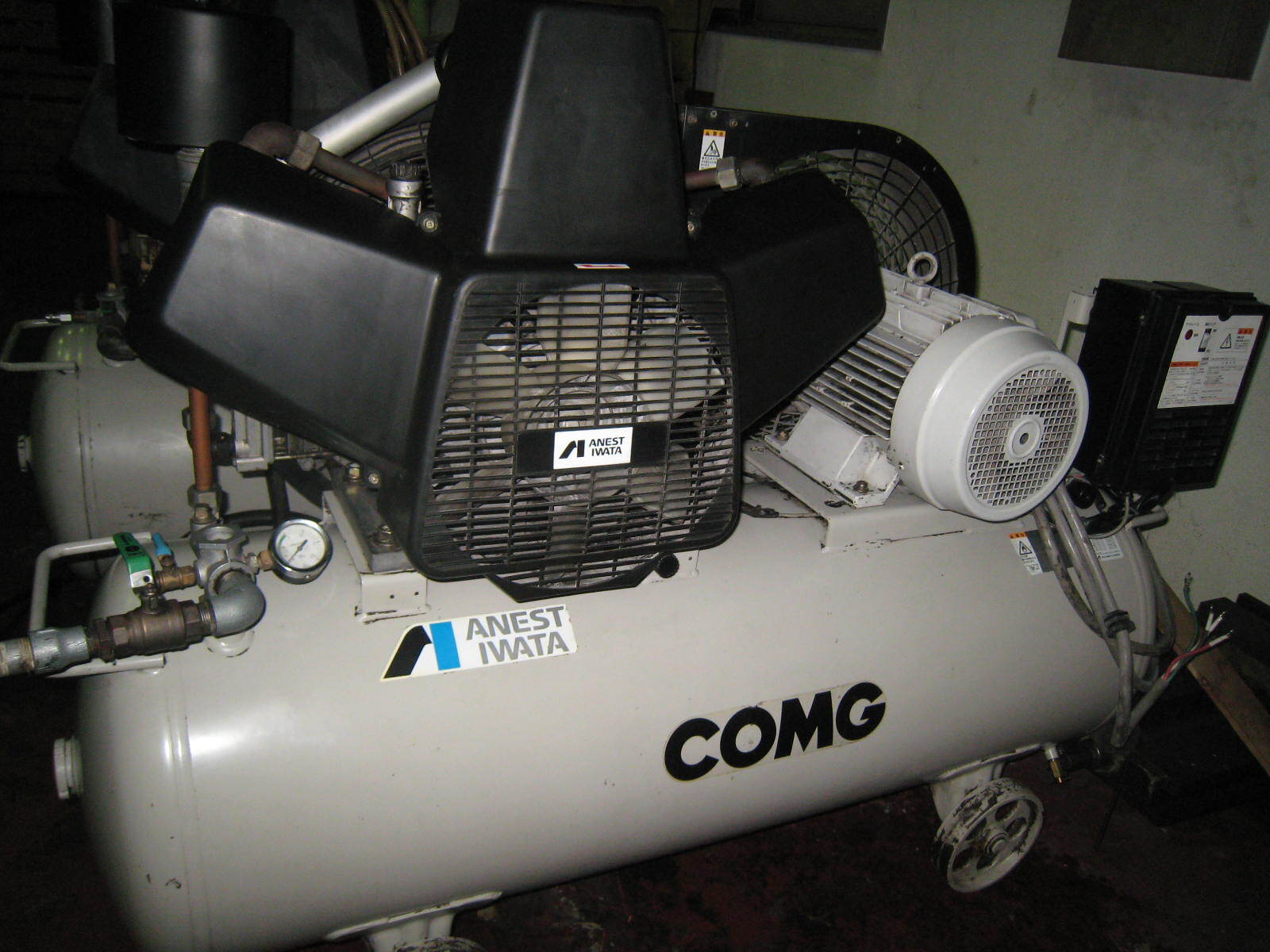 アネスト岩田 7.5kwコンプレッサー TLP-75B-10 | マシンライフ