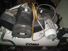 アネスト岩田 7.5kwコンプレッサー TLP-75B-10