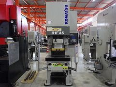 コマツ サーボプレス H1F35