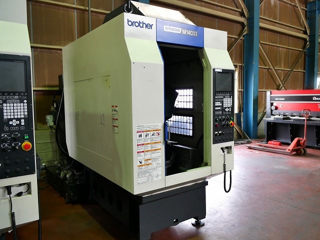 ブラザー工業 小型複合5軸加工機  M140X1