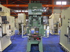 アマダ C型プレス TP-35C-X2