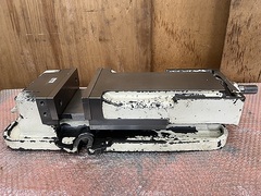 津田駒 精密マシンバイス VR-200