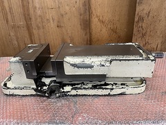 津田駒 精密マシンバイス VR-200