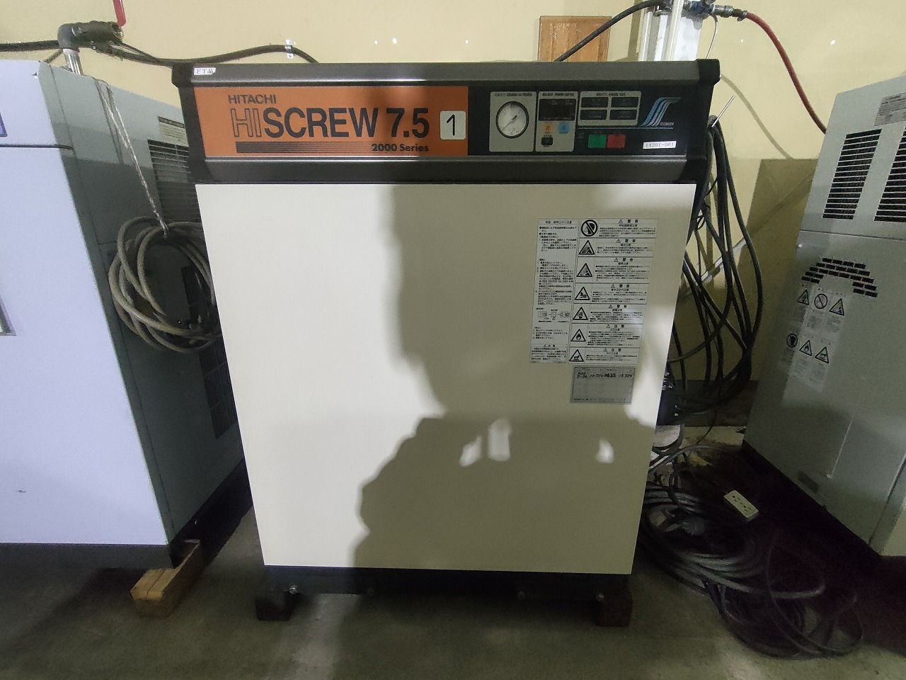 日立産機システム スクリュー型コンプレッサー OSP-7.5M5AⅡ