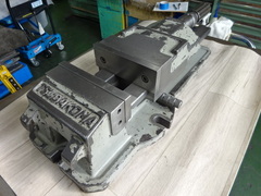 TSUDAKOMA｜津田駒	 油圧バイス VH-175