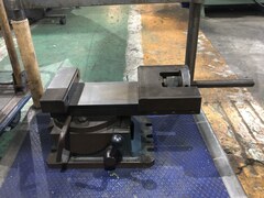 不明 多次元バイス 口幅150ｍｍ　高さ26ｍｍ　開き132ｍｍ