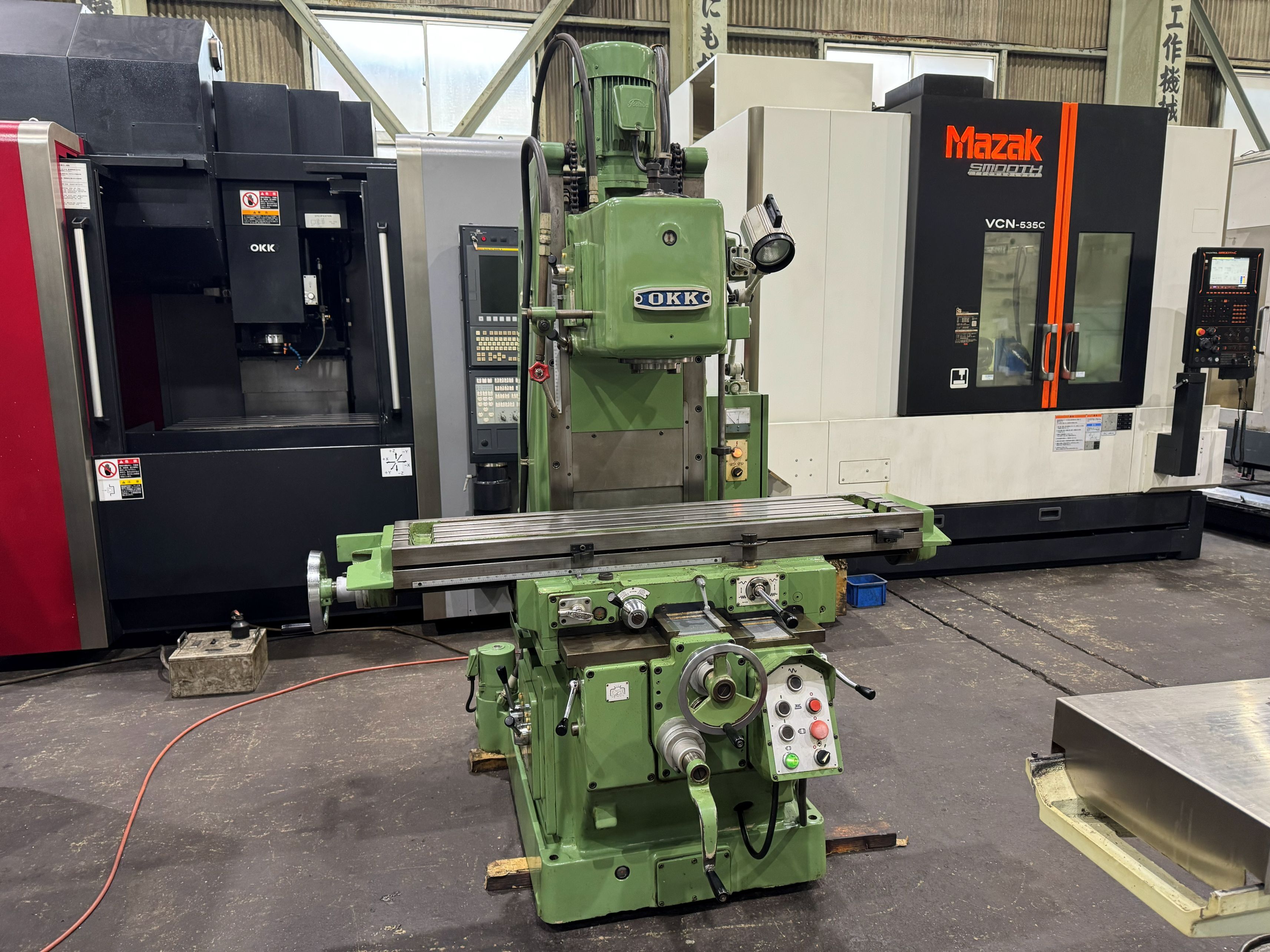 大阪機工 立フライス盤 MH-2V