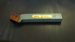 日本高周波鋼工業 バイト　　 　NK4　14R-4 　　右横剣　　未使用　