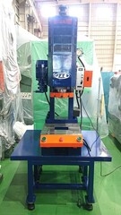 JAM 10トン油圧プレス HYP-1000