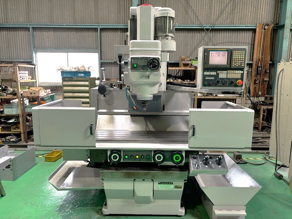 山崎技研 #3NC立フライス盤 YZ-8WRIII