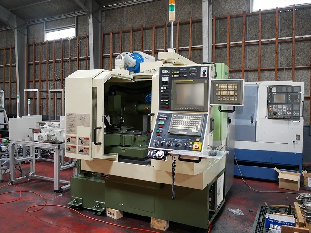 牧野フライス精機 NC工具研削盤 CNJ2-30