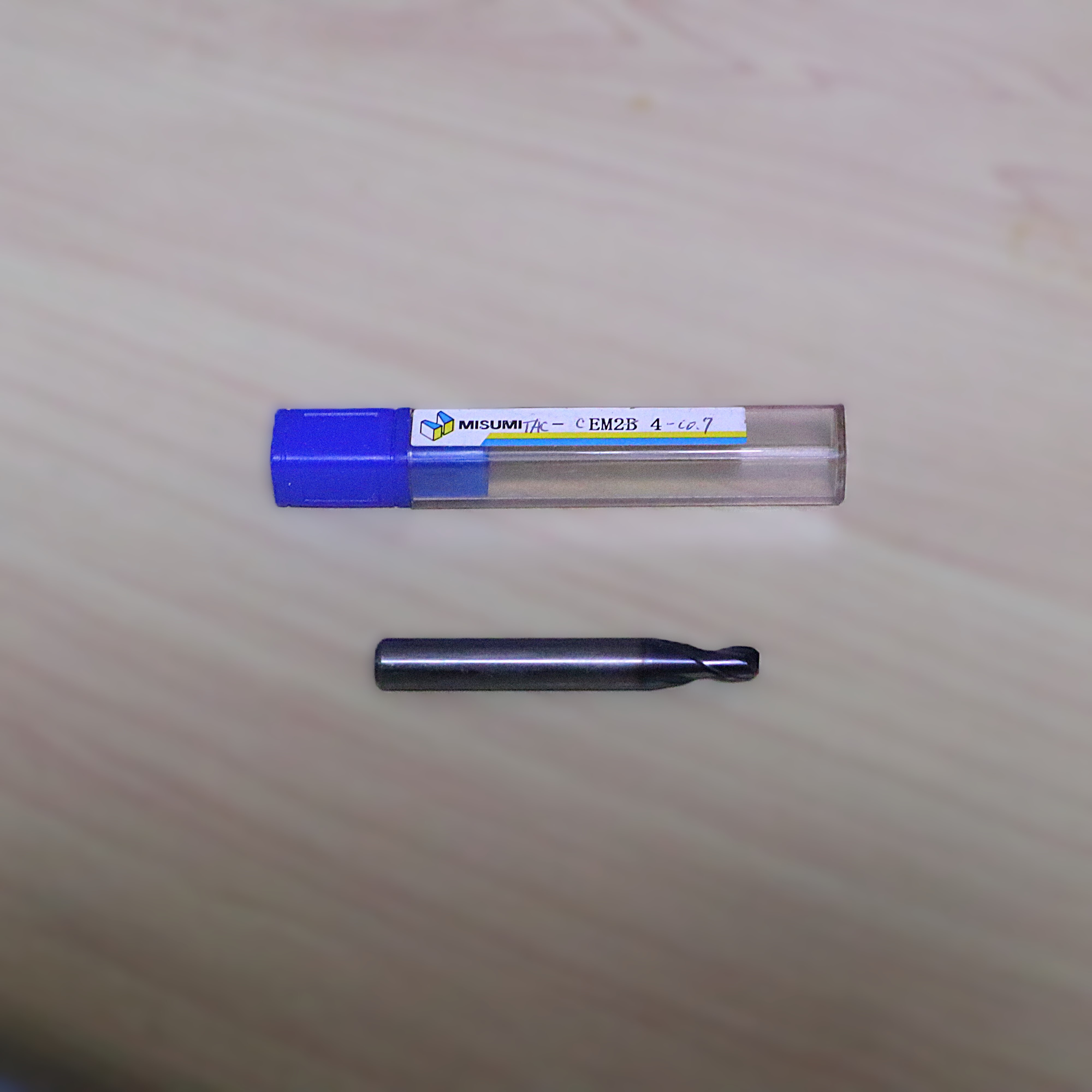 MISUMI  エンドミル TAC-CEM2B　4-0.7