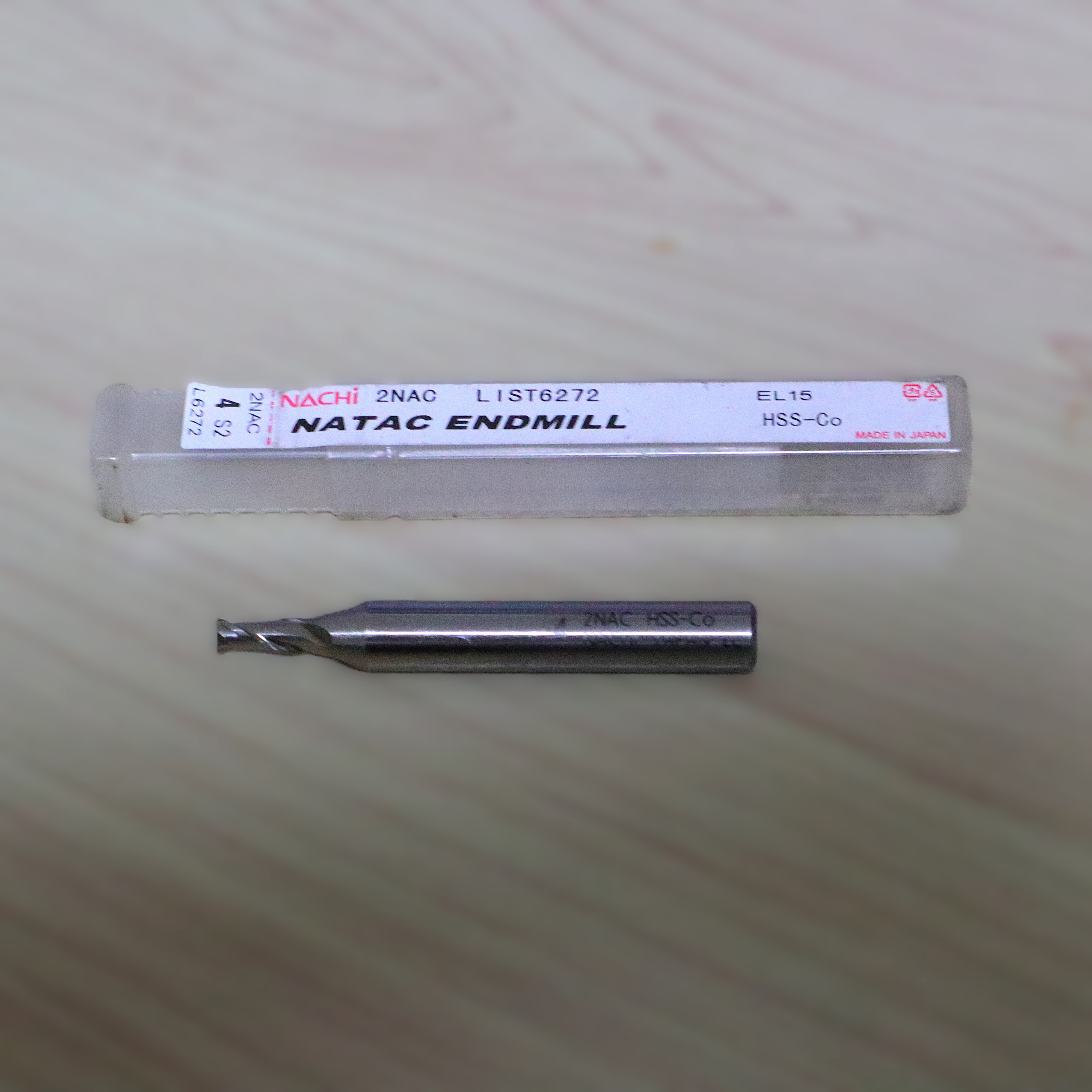 NACHI  エンドミル 　2NAC　4　S2　未使用