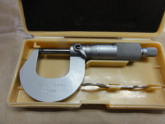 MITUTOYO｜ミツトヨ	 外側マイクロメーター M110-25