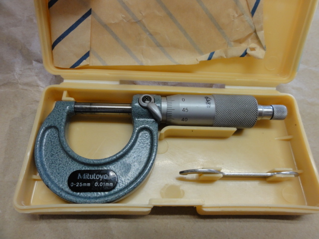 MITUTOYO｜ミツトヨ	 外側マイクロメーター M110-25