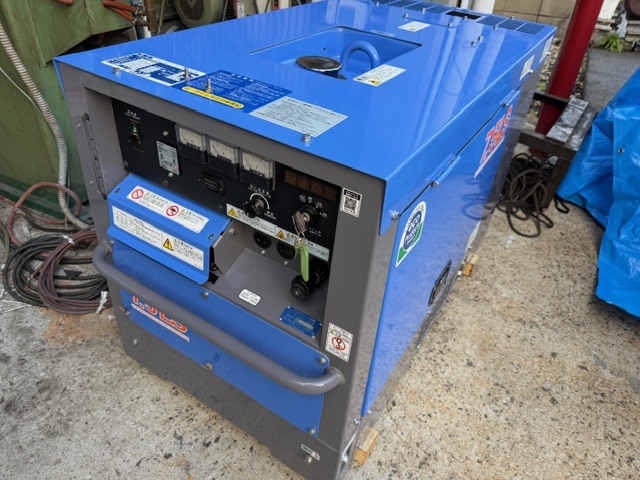 デンヨー 防音型ディーゼル発電機 TLG-7,5LSK