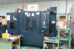 牧野フライス製作所 立型マシニングセンター V33