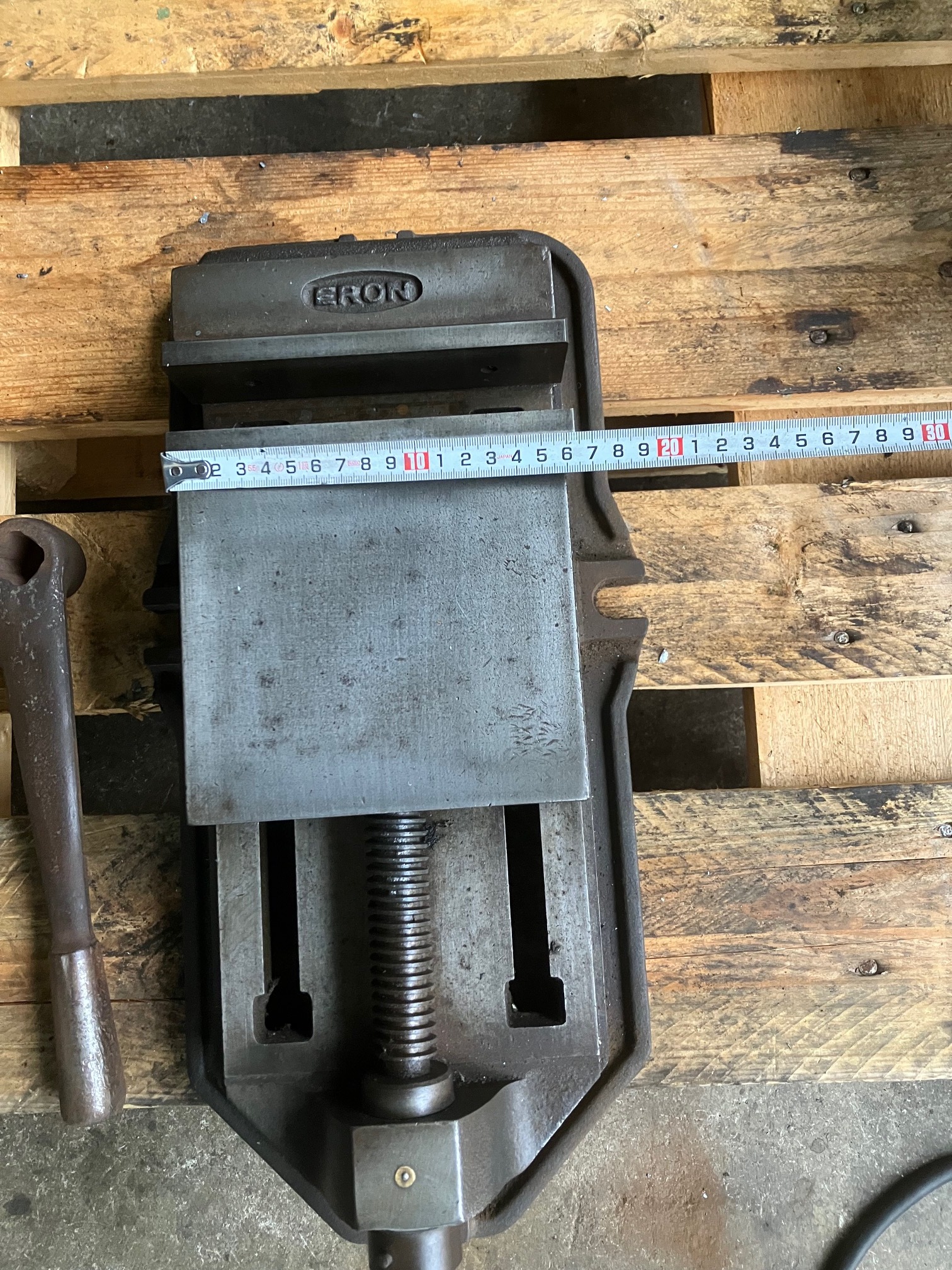 ナベヤ 手締めバイス 165