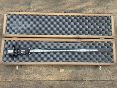 ミツトヨ デジタル穴ピッチノギス