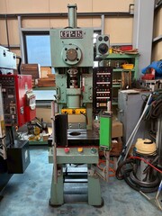 伊藤造機 プレス CPP-15