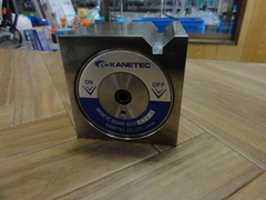 カネテック 桝形マグネットブロック KYA-8