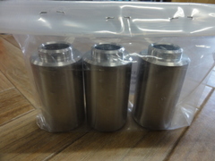 アジャストスクリュー