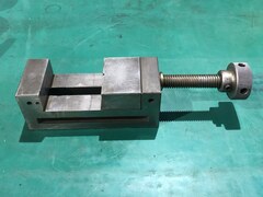 不明 精密バイス