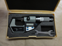 MITUTOYO｜ミツトヨ デジタル外側マイクロメーター MDC-25M