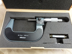 MITUTOYO｜ミツトヨ カウント外側マイクロメーター M820-75