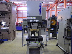コマツ サーボプレス H1F45