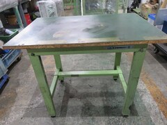 サカエ/SAKAE 作業台 【作業台】W900xD585xH740(mm)