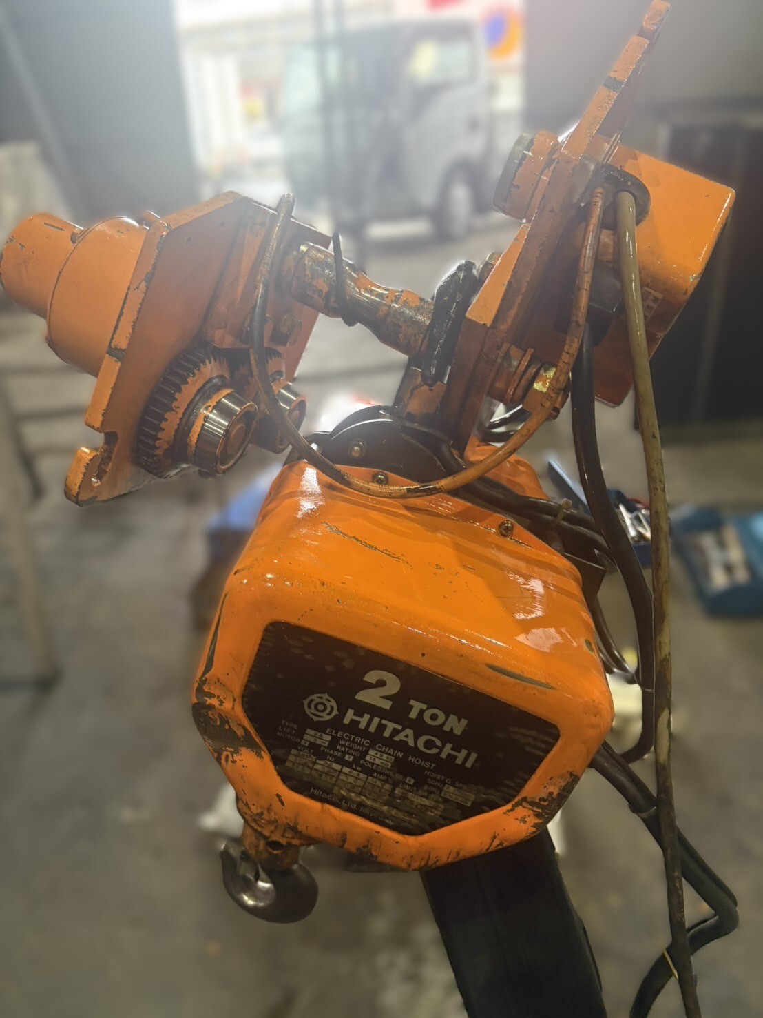 日立 2T電動チェーンブロック