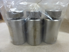 アジャストスクリュー