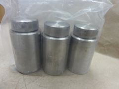 アジャストスクリュー