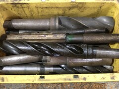 メーカー混在 切削工具1山 様々なメーカーやサイズがあります。