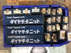 三菱金属 バイト1山 様々なメーカーやサイズがあります。