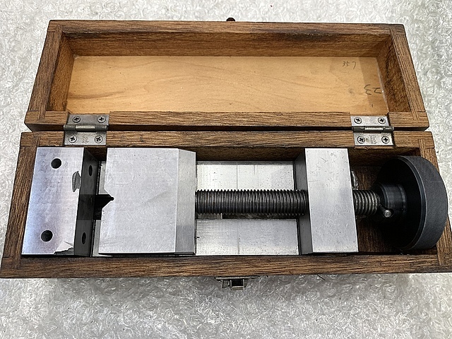 ナベヤ 精密バイス E-173