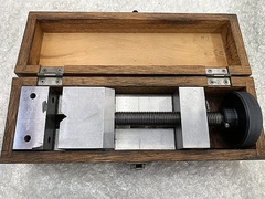 ナベヤ 精密バイス E-173