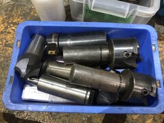 メーカー混在 切削工具1山 様々なメーカーやサイズがあります。