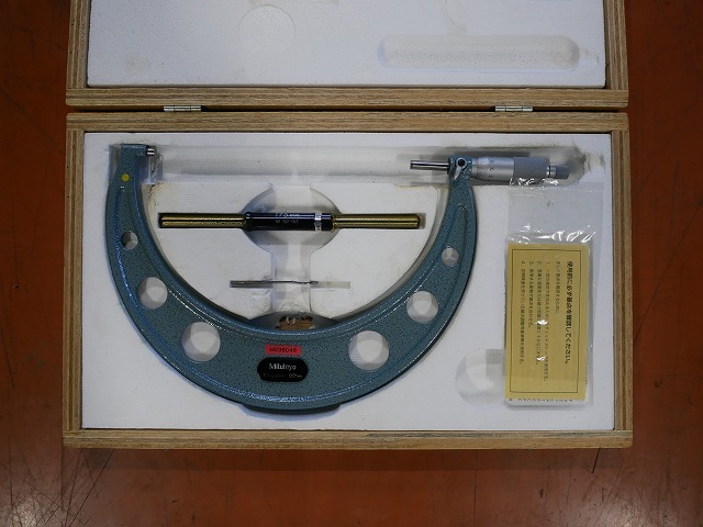 ミツトヨ マイクロメータ OM-200