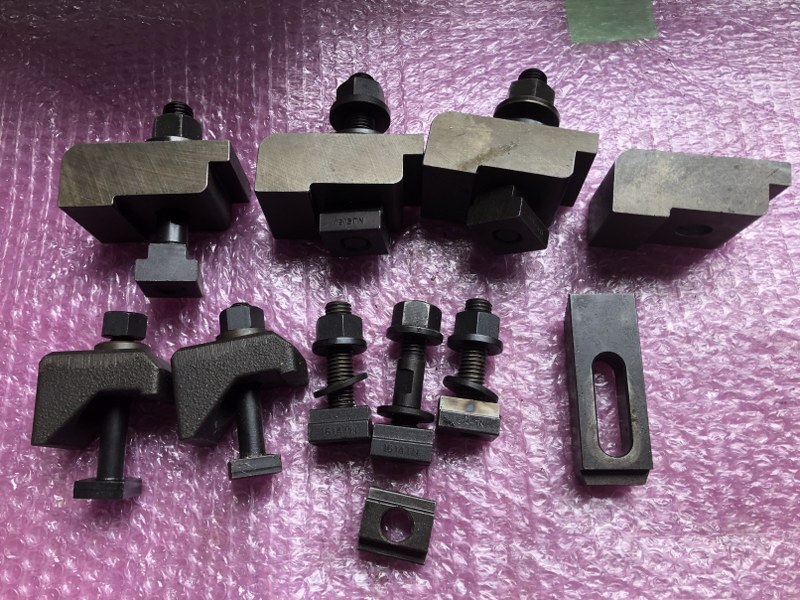 様々なメーカーやサイズがあります。 クランプ１山 【クランプ１山】様々なメーカーやサイズがあります。