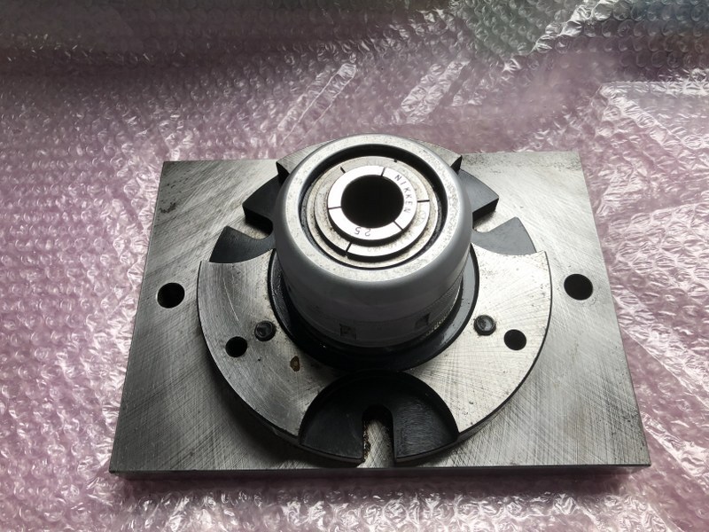 日研/NIKKEN ホブ盤チャック 【ホブ盤チャック】CF-42