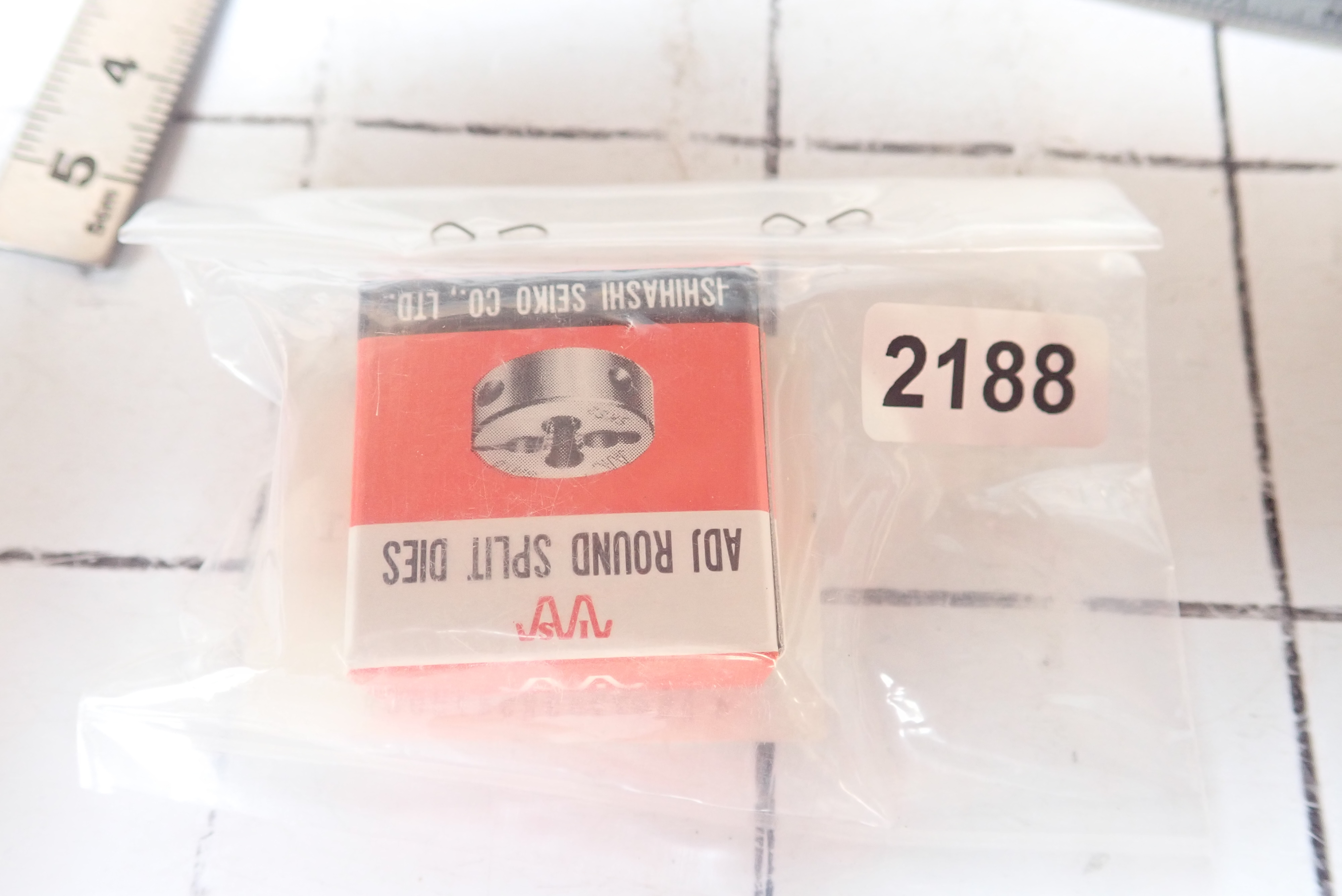 ISHIHASHI SEIKO CO.,LTD ADJ ROUND SPLIT DIES ISHIHASHI SEIKO CO.,LTD 25径　SKS2 No.6-32 SKS2 No.6-32