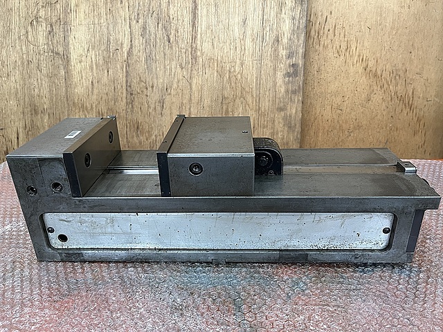 ナベヤ ロックタイト精密マシンバイス LTCV160H