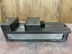 ナベヤ ロックタイト精密マシンバイス LTCV160H