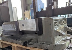 津田駒工業 精密マシンバイス VR-250