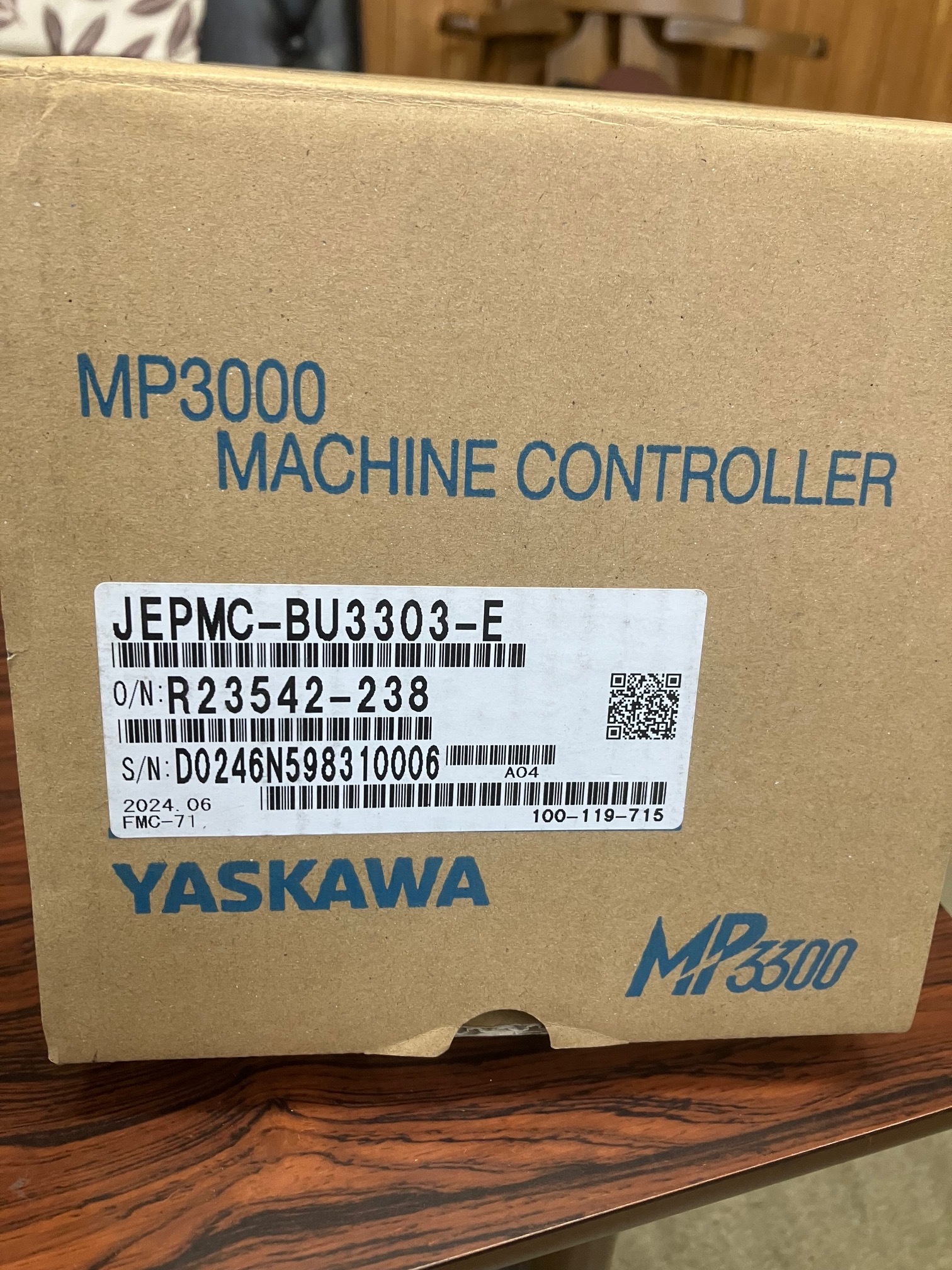 安川(YASUKAWA)ヤスカワ マシンコントローラー JAPMC-BU3303-E(MP3000シリーズ)MBU-303