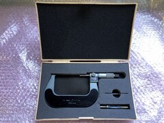 ミツトヨ/Mitutoyo カウント外側マイクロメーター 【カウント外側マイクロメーター】M820-100