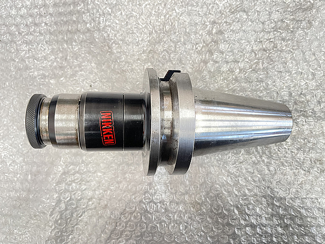 日研 タップホルダー BT50-Z16-135